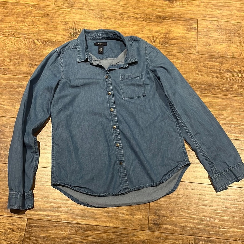 Gapkids blue denim long sleeve button down shirt